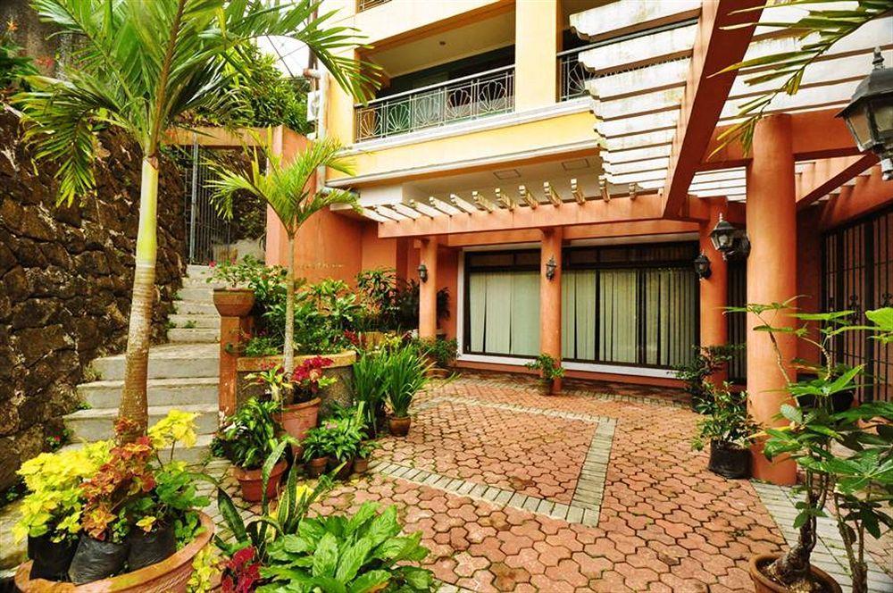 Sunrise Holiday Mansion Tagaytay City Esterno foto