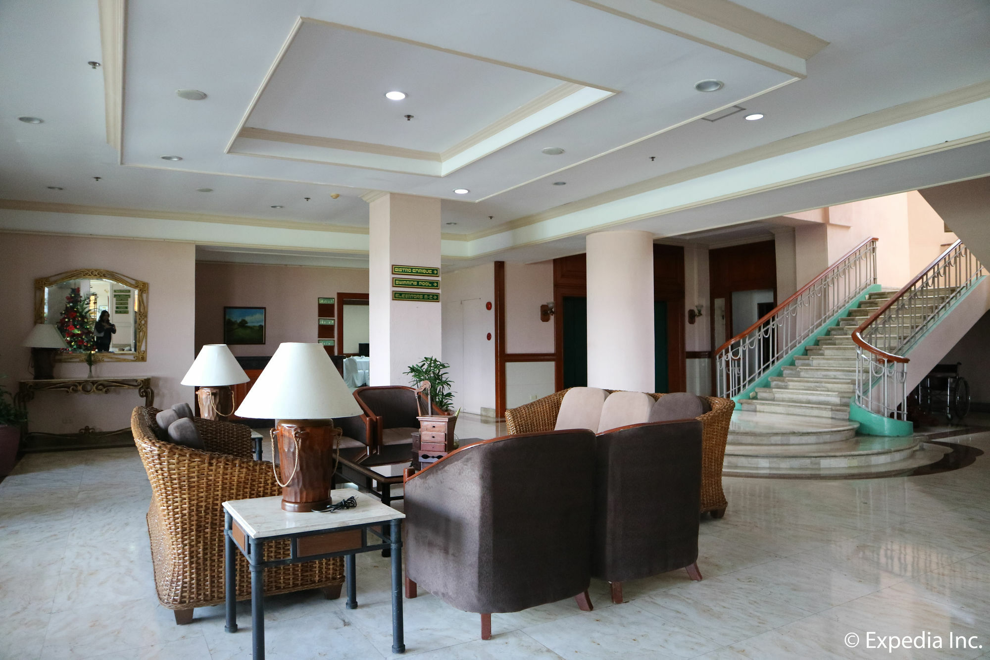 Sunrise Holiday Mansion Tagaytay City Esterno foto